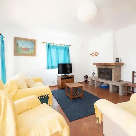 Cozy Family With Private Pool Nyaraló